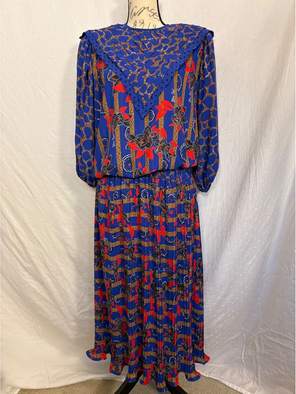 Vint.  rare Diane Freis Georgette Maxi Dress Blue Red Floral Pleated Belted 1980